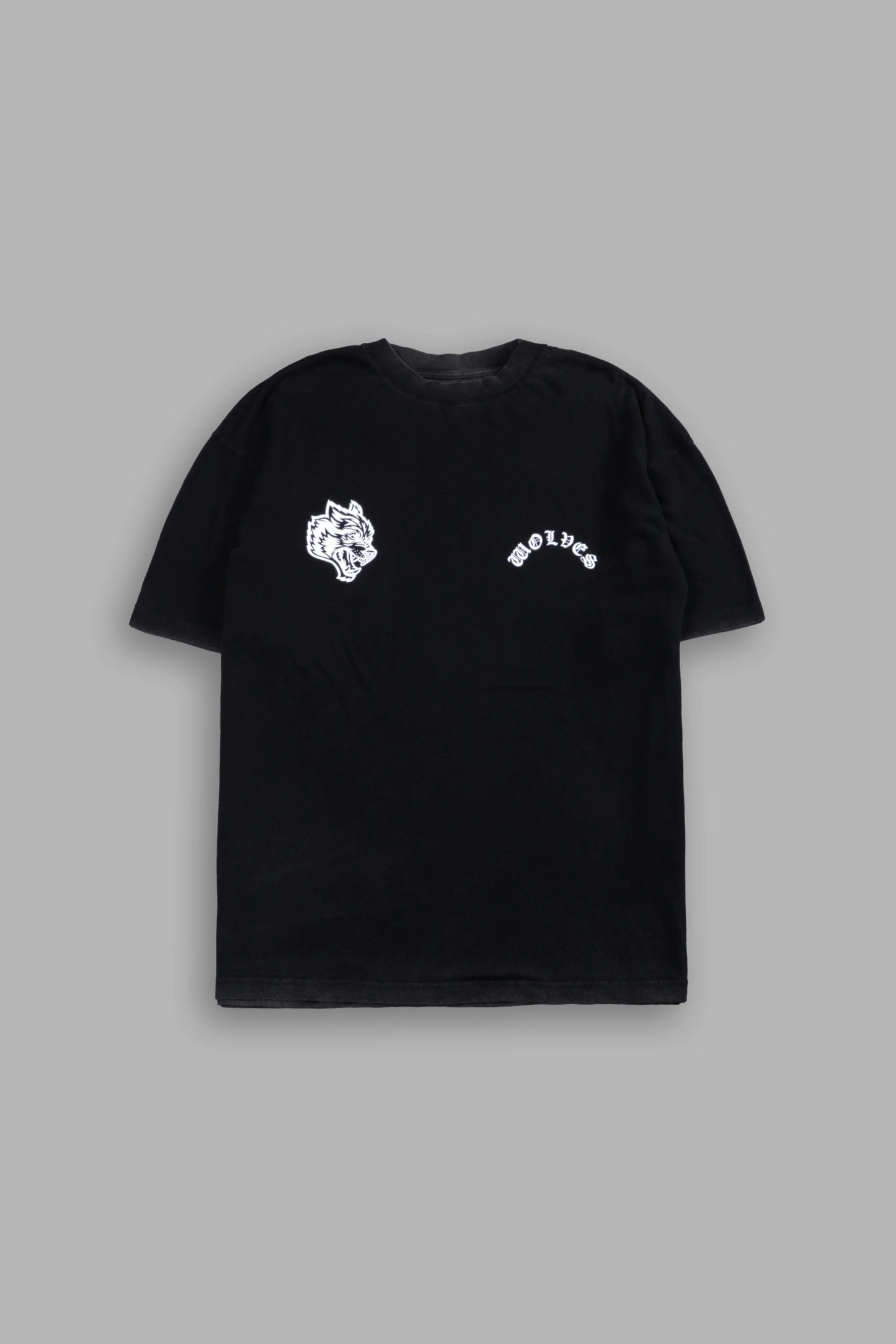 CROSSED HEARTS PREMIUM OVERSIZED TEE IN BLACK