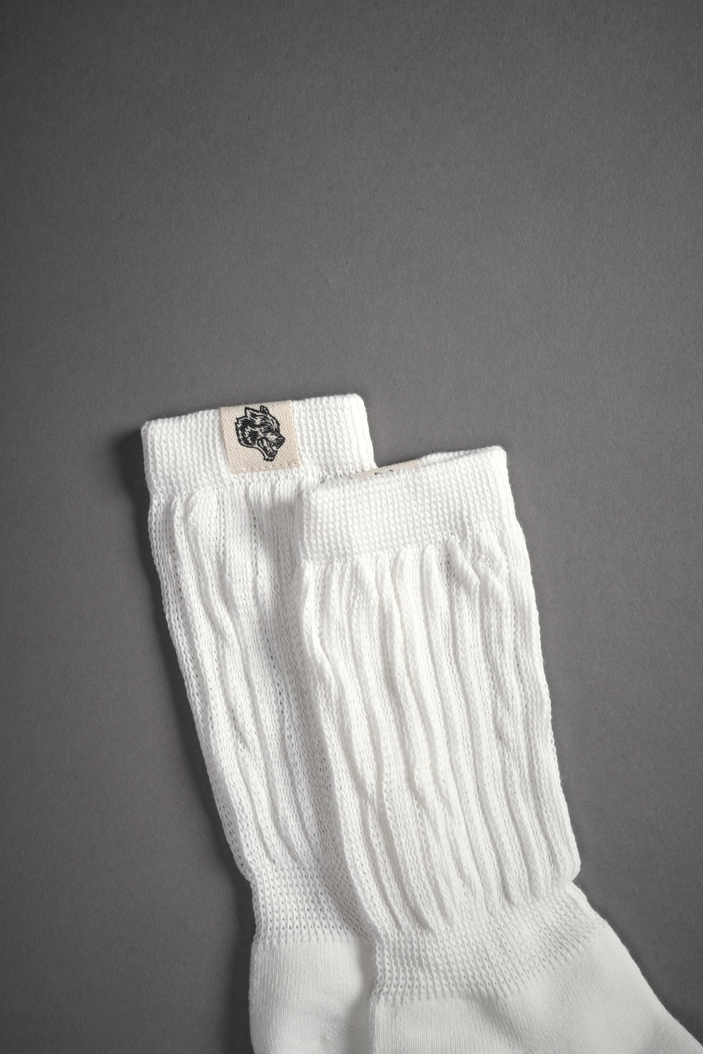 WOLF PATCH EVEY SOCKS IN CREAM