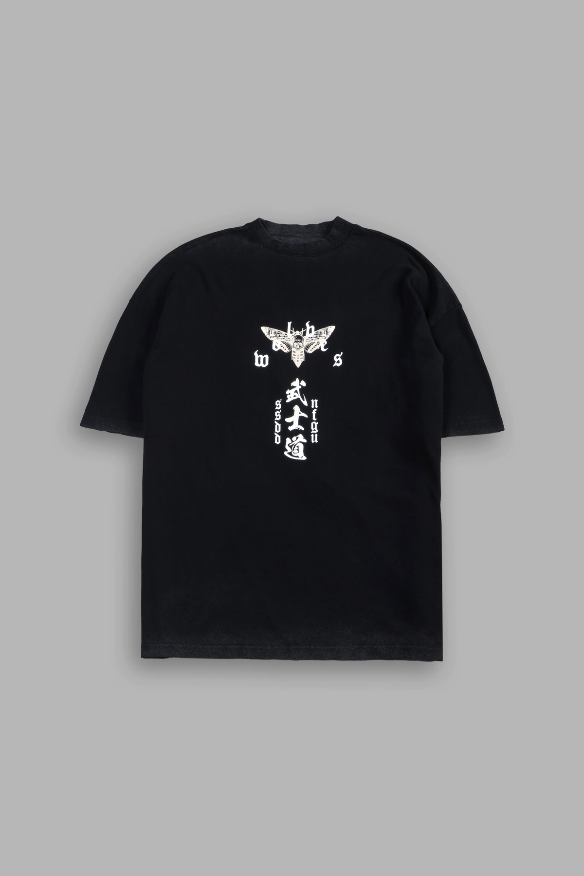 SHINIGAMI'S EMBRACE PREMIUM OVERSIZED TEE IN BLACK