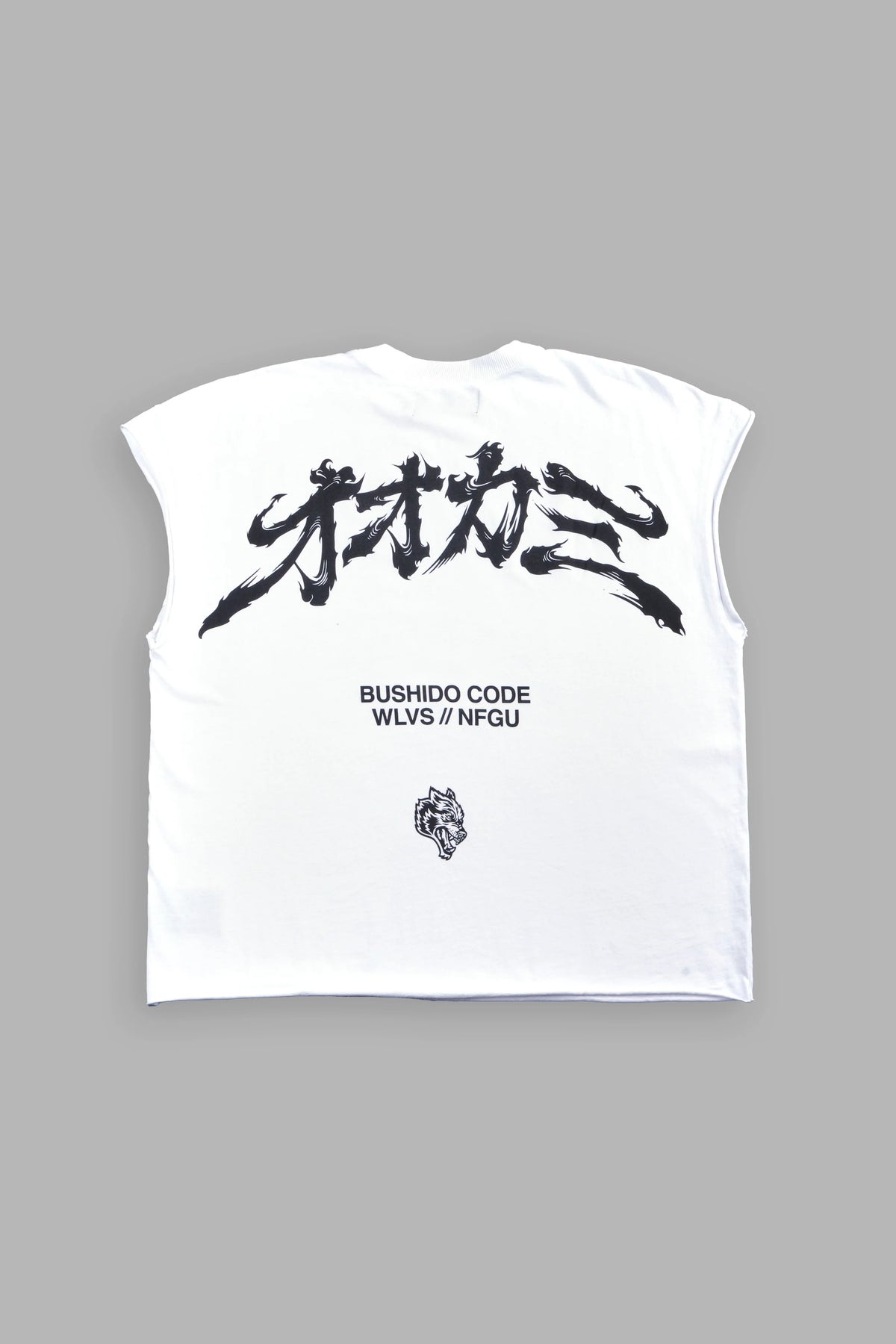 OKAMI BUSHIDO GRUNGE CUT-OFF MID LENGTH RAW HEM TEE IN WHITE