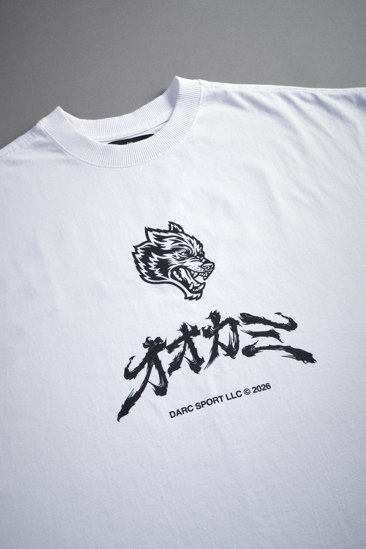 OKAMI BUSHIDO GRUNGE CUT-OFF MID LENGTH RAW HEM TEE IN WHITE