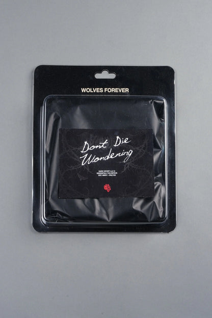 DONT DIE WONDERING MYSTERY TEE IN BLACK