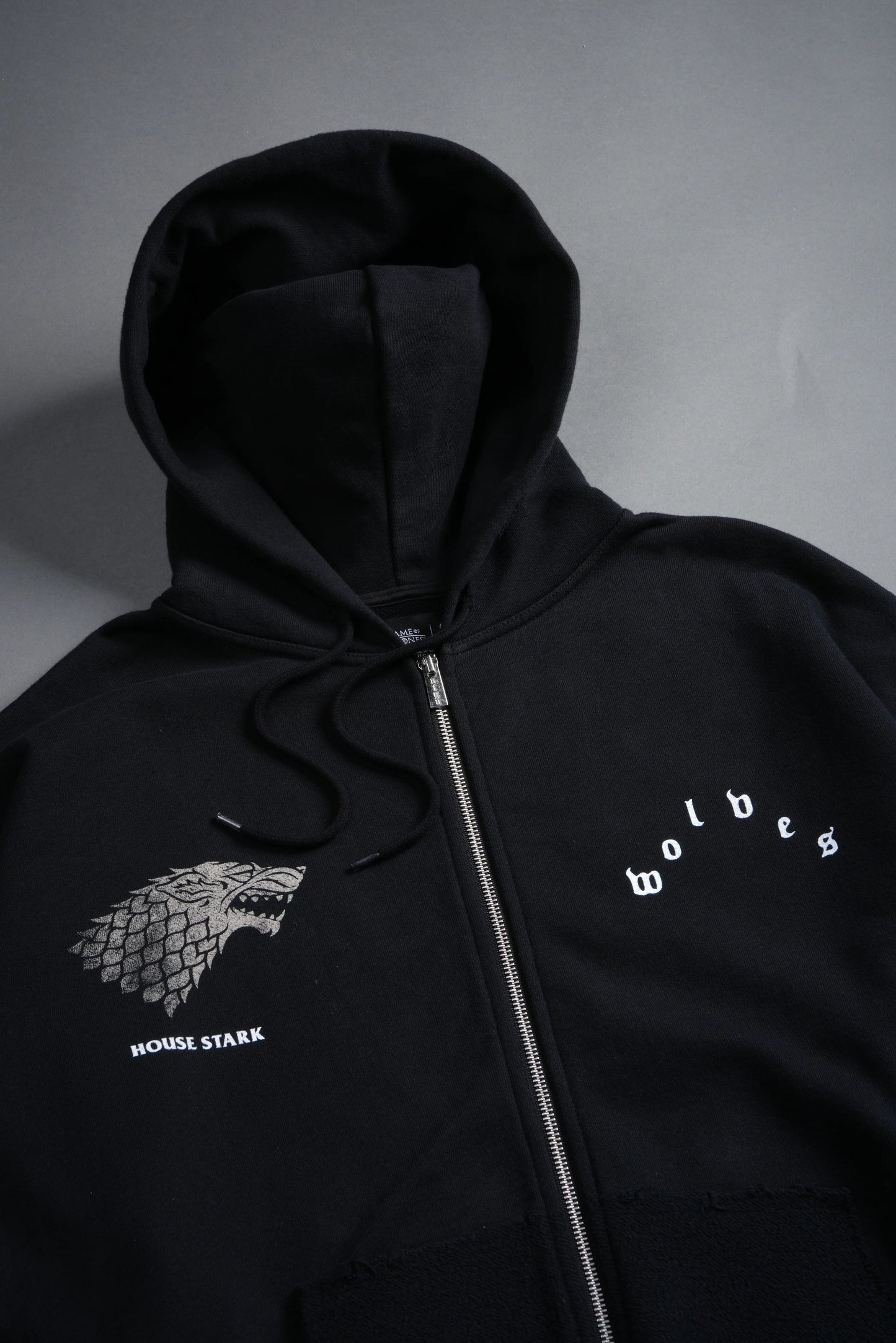 KING OF THE NORTH GRUNGE MOATIS ZIP HOODIE IN BLACK