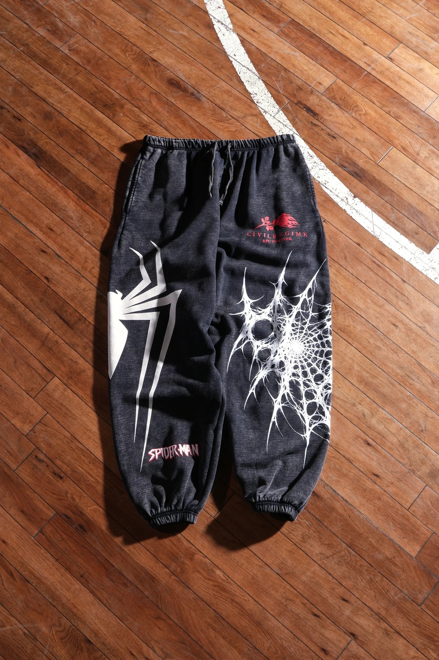 WEB SLING CHAOS LOUNGER SWEAT PANTS IN VINTAGE BLACK