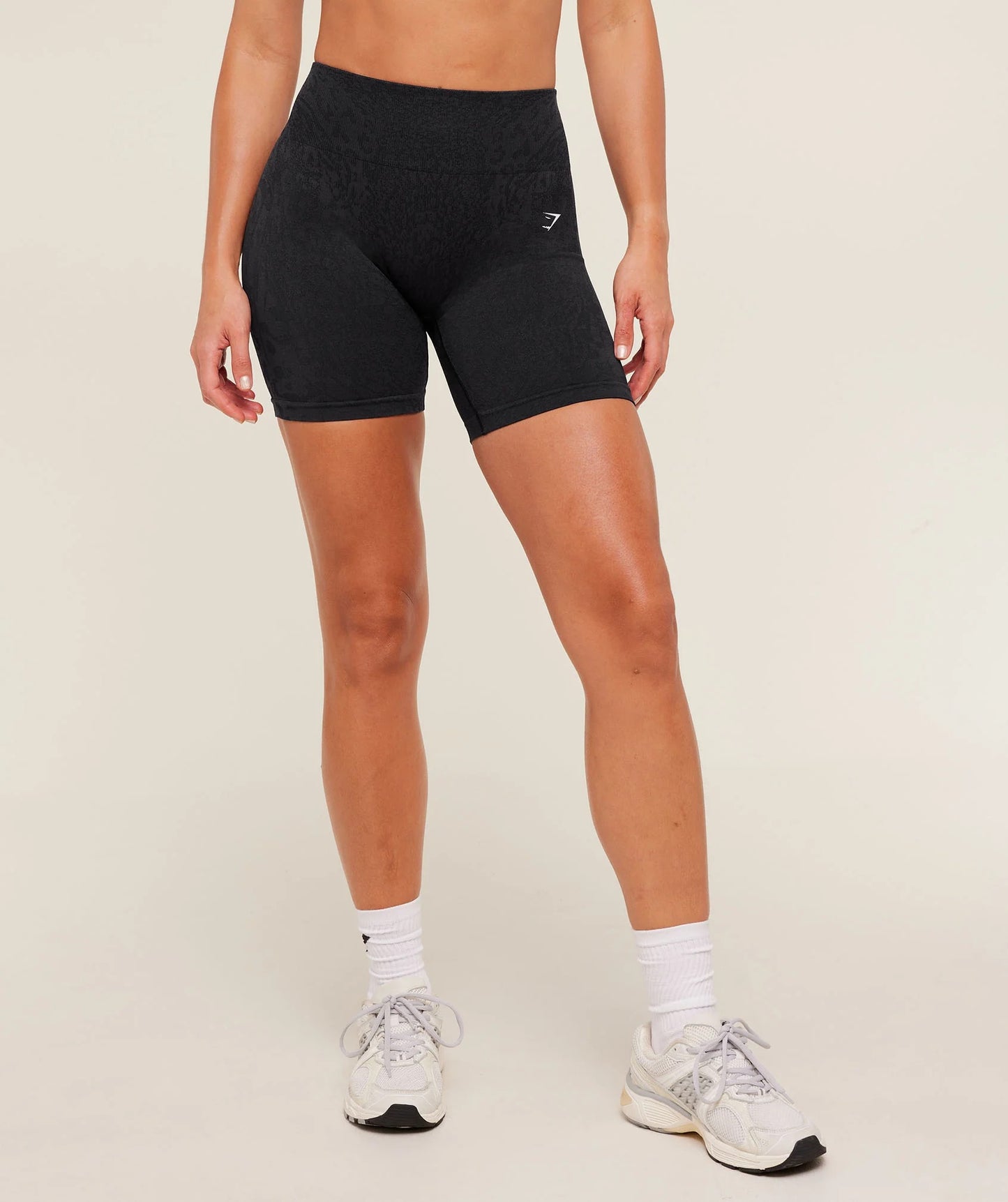 ADAPT ANIMAL X WHITNEY SHORTS - Black/Asphalt Grey