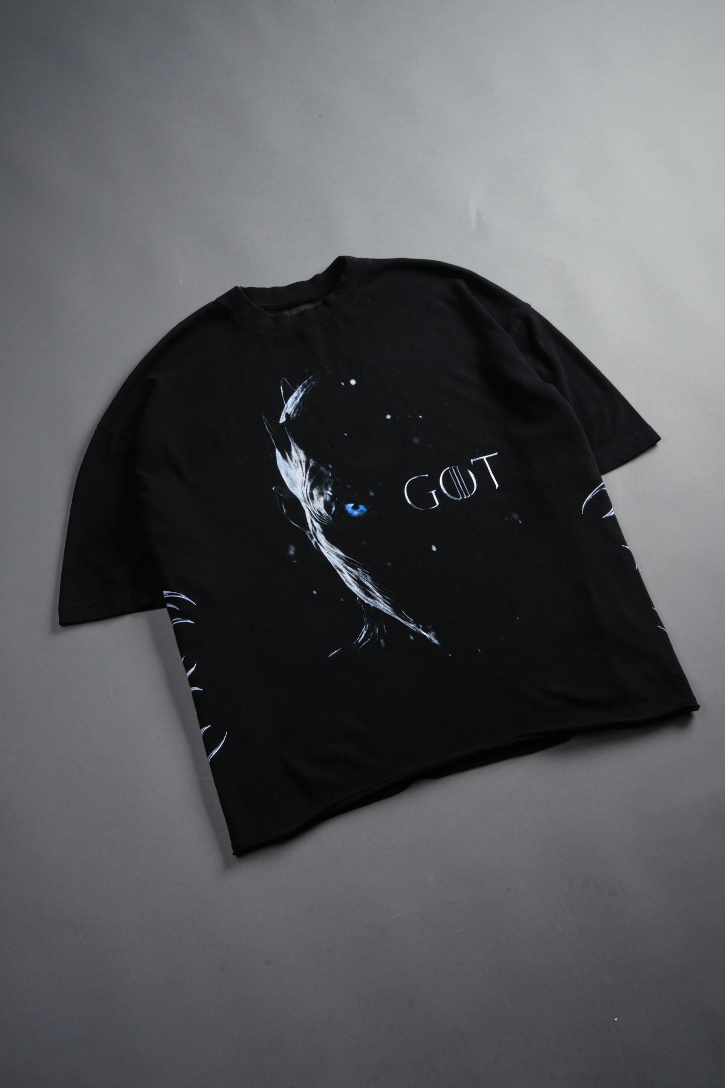 NORTH REMEMBERS PREMIUM OVERSIZED RAW HEM BOX CUT TEE