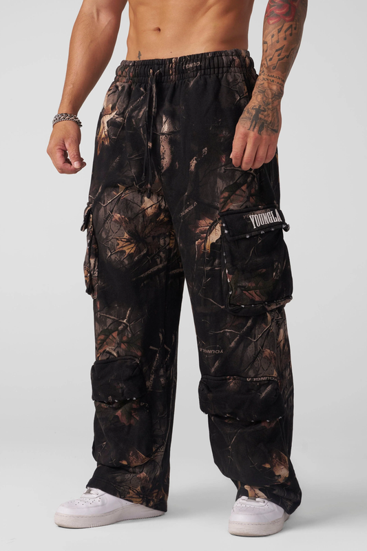 2033 - HERITAGE CAMO CARGO SWEATS