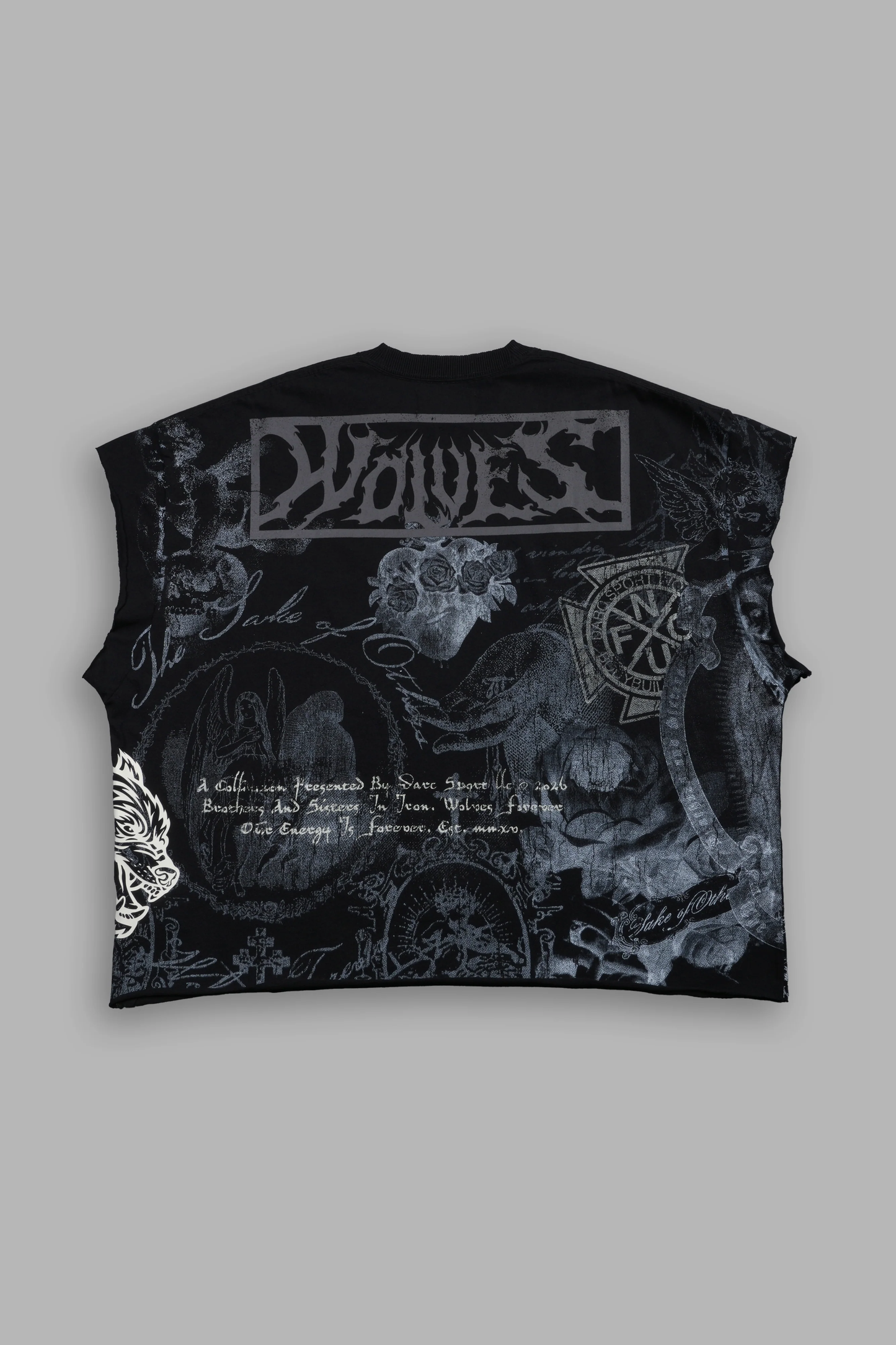 HEART OF THORNS DISTRESSED GRUNGE CUT-OFF MID-LENGTH RAW HEM TEE IN BLACK