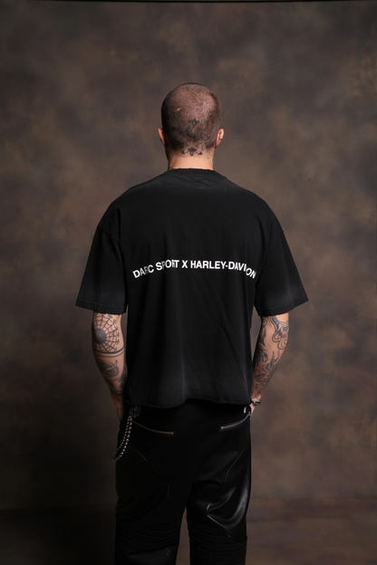 BORN FROM FIRE DISTRESSED GRUNGE MID-LENGTH RAW HEM TEE IN BLACK DRIFT WASH