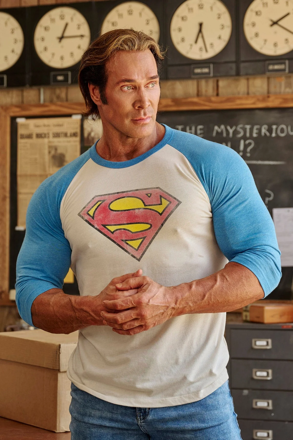8072 - SUPERMAN 3/4 RAGLAN SHIRTS