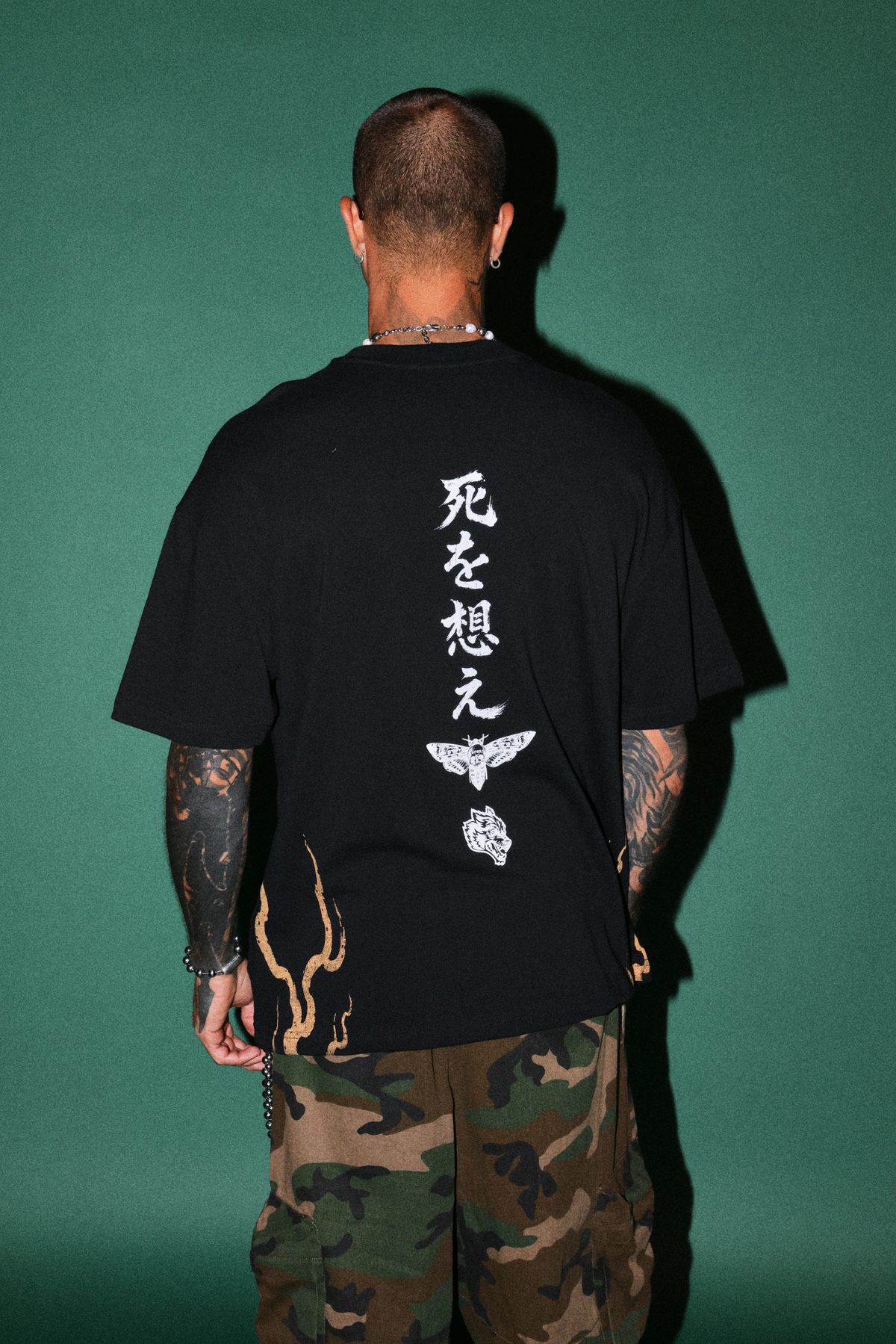 MOURNING FLAME PREMIUM OVERSIZED TEE IN BLACK