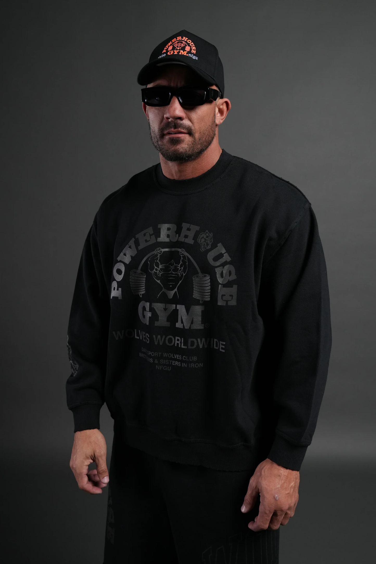 POWERHOUSE OF THE WOLVES DESTROYED OVERSIZED LONDON CREWNECK IN BLACK