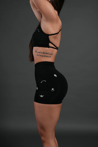 VERONA NOIR "STELLA" SOFT SEAMLESS SHORTS IN BLACK