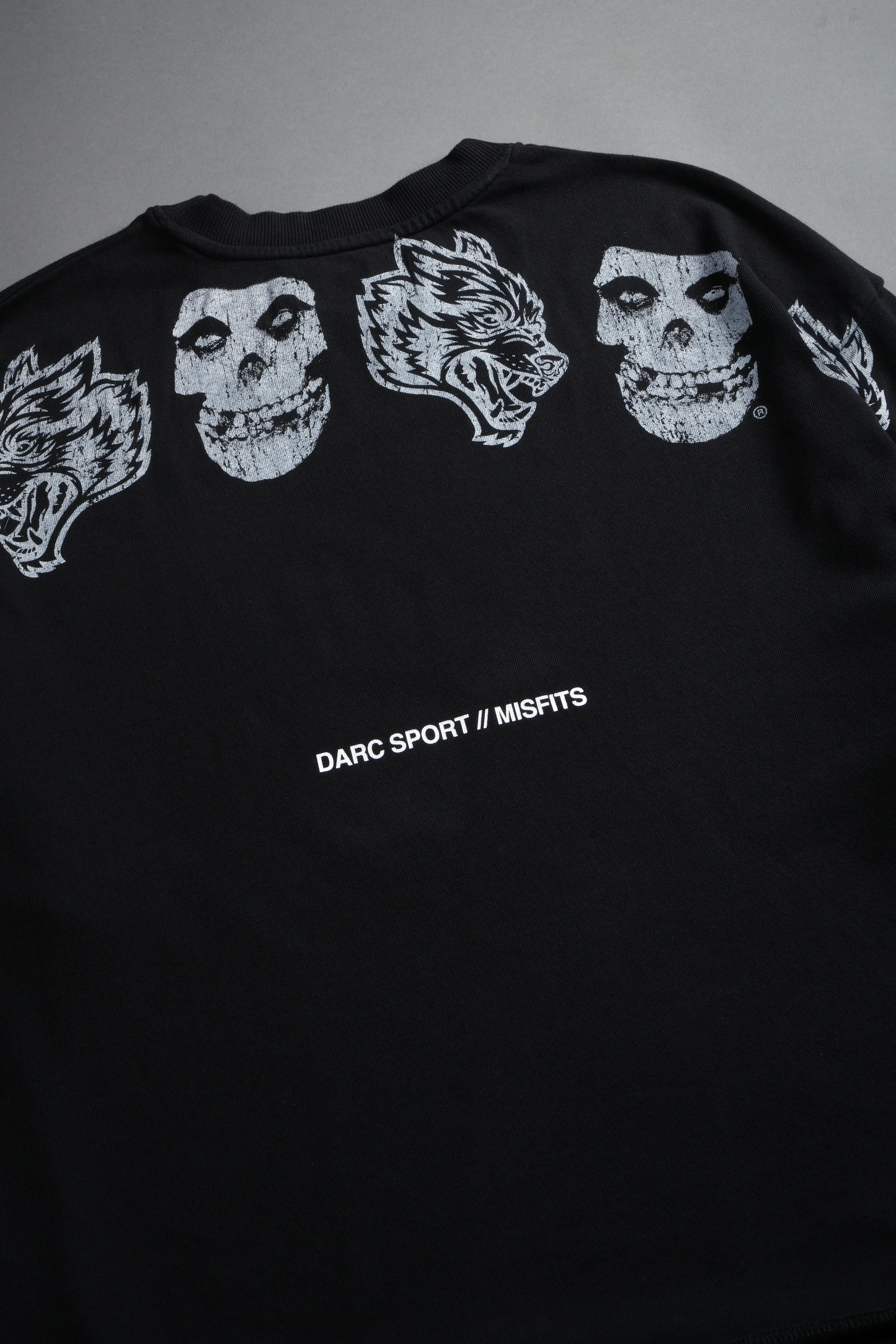 MISFITS PREMIUM OVERSIZED RAW HEM BOX CUT TEE IN BLACK