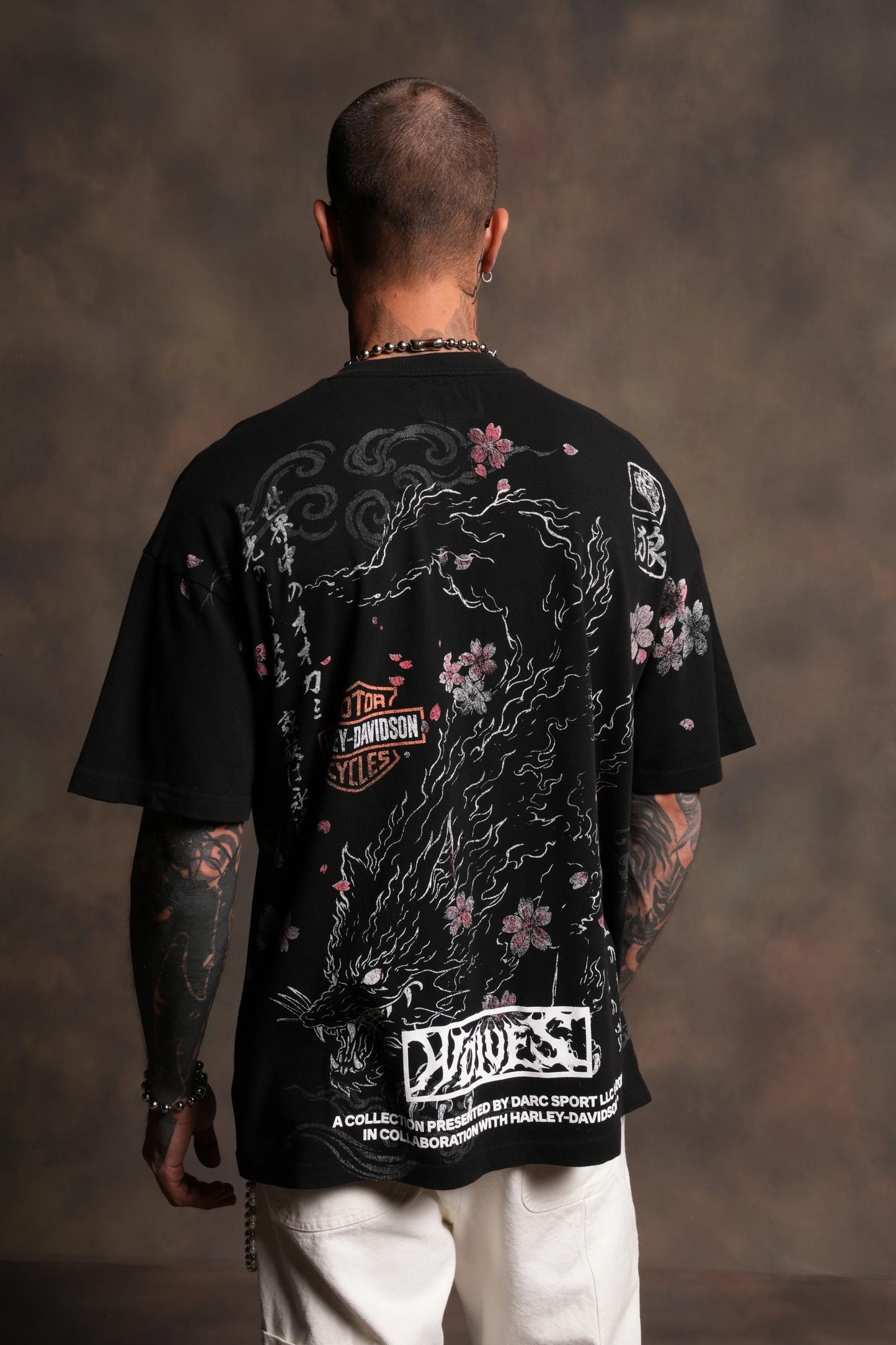WLVS CODE SIDE-BY-SIDE SERIES PREMIUM TEE IN BLACK