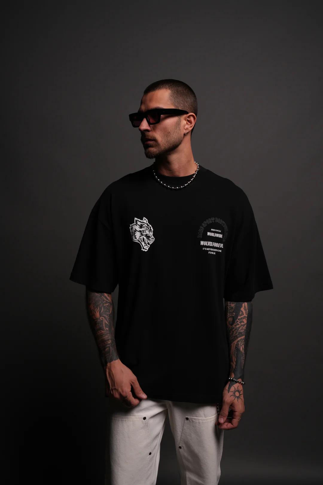 IRON WOLVES "PREMIUM" OVERSIZED TEE IN BLACK