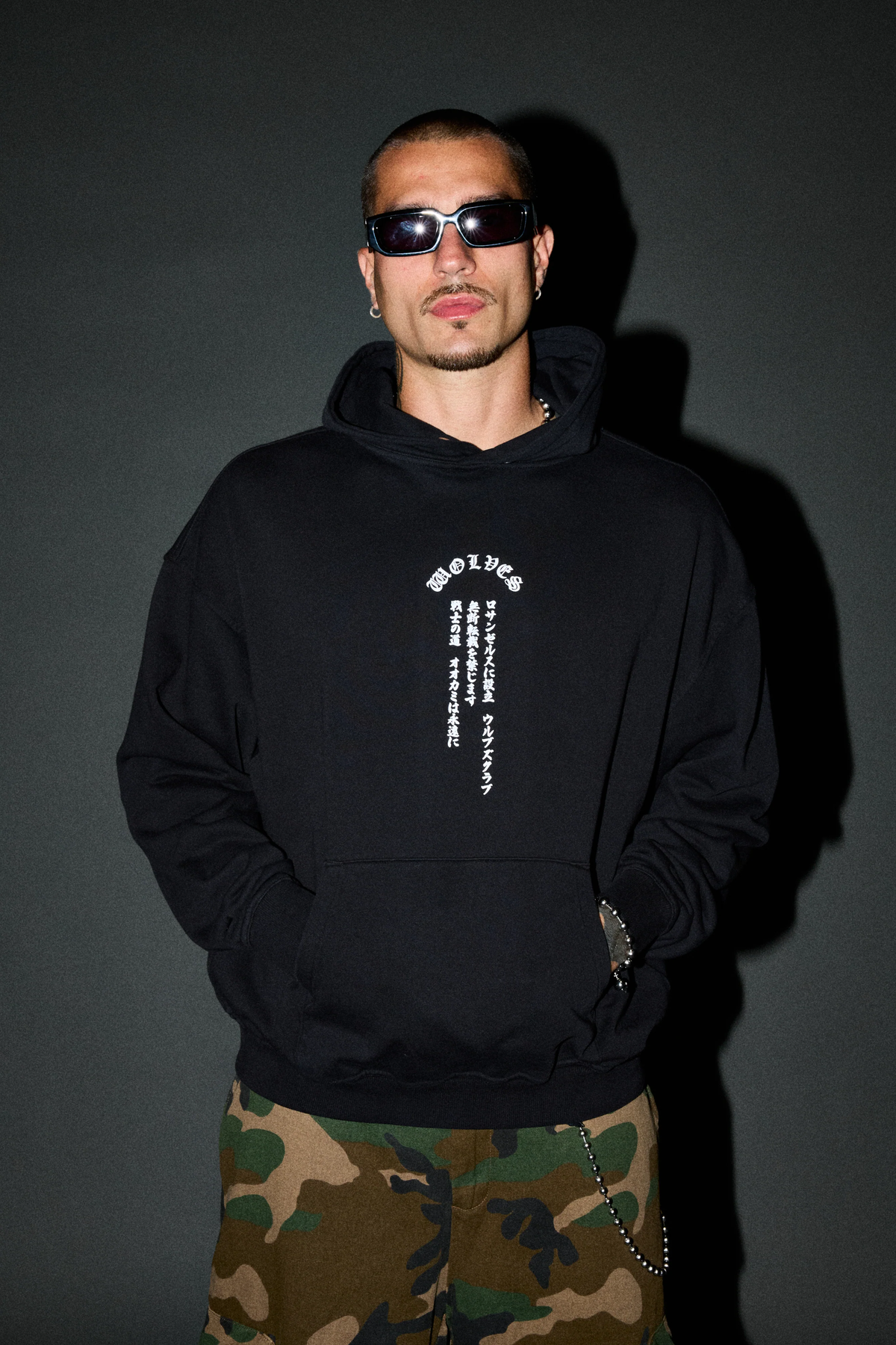ULTIMATE BATTLE PIERCE HOODIE IN BLACK