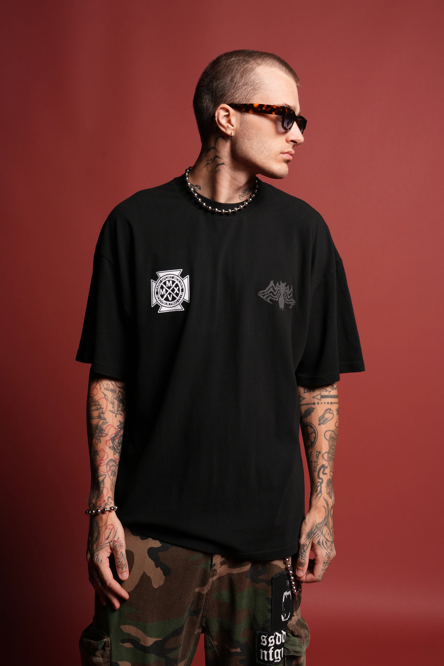 VENOM CORE PREMIUM OVERSIZED TEE IN BLACK
