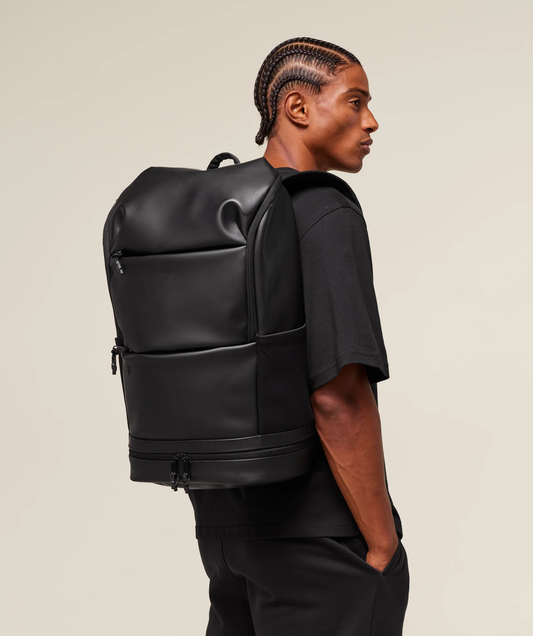 SLEEK BACKPACK - BLACK