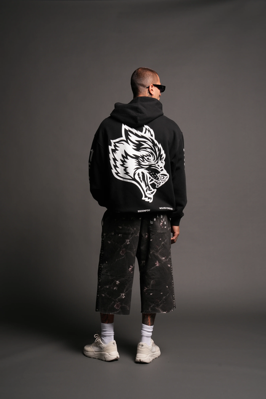 BIG WOLF HEAD PIERCE HOODIE IN BLACK