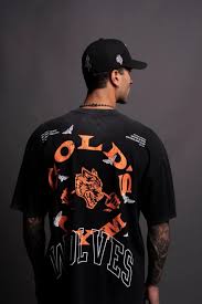 Gold's  Gym Moth "Premium" Oversized Tee in Black