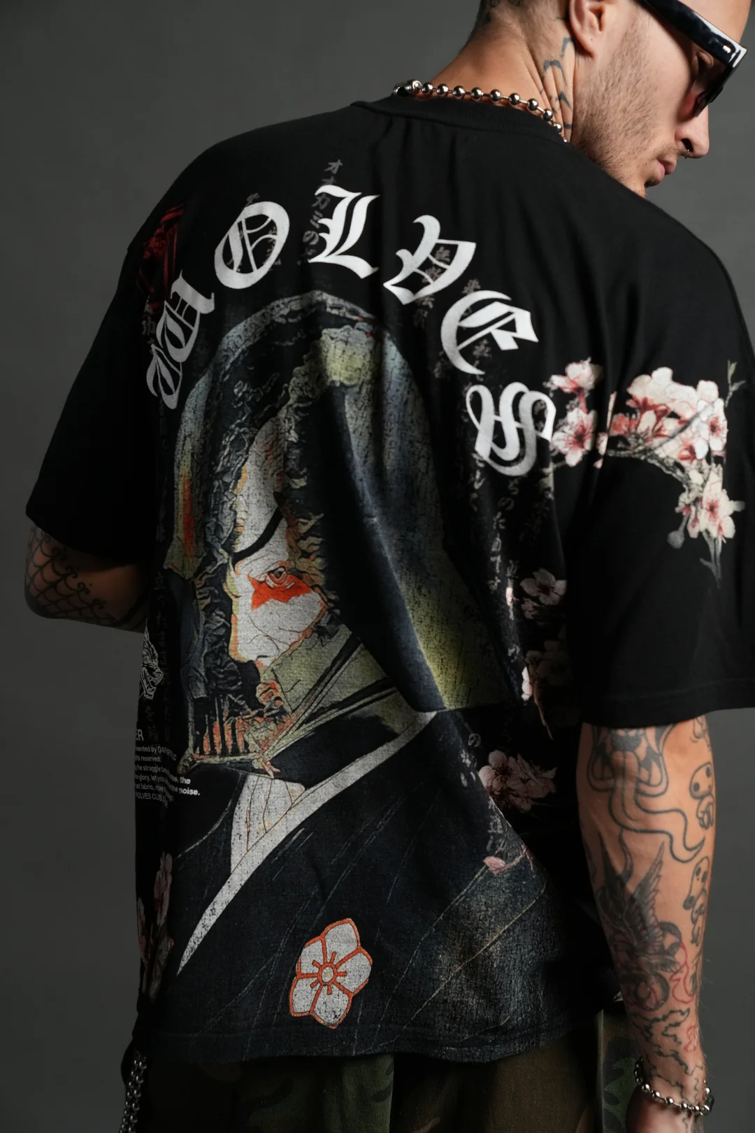 NO RETURN "PREMIUM" OVERSIZED TEE IN BLACK