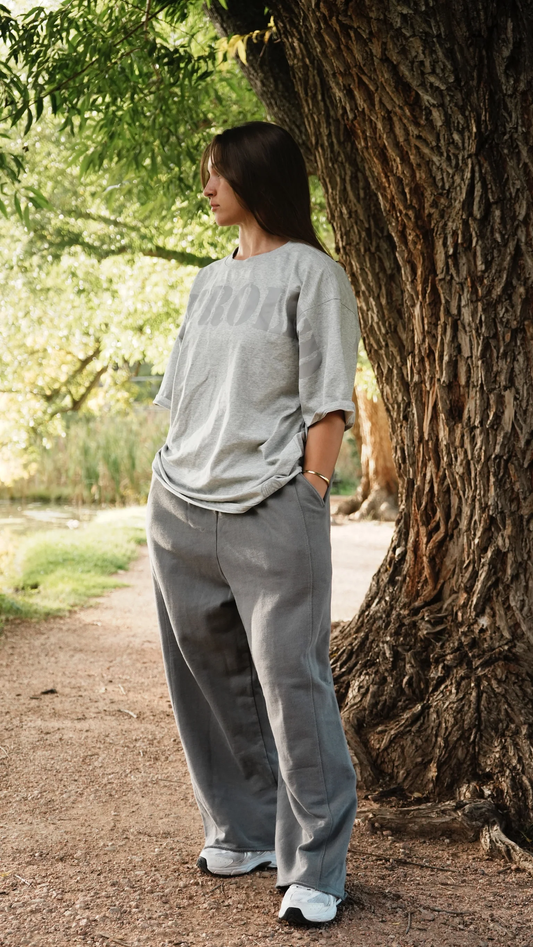 GRAY NEUTRAL SWEATS