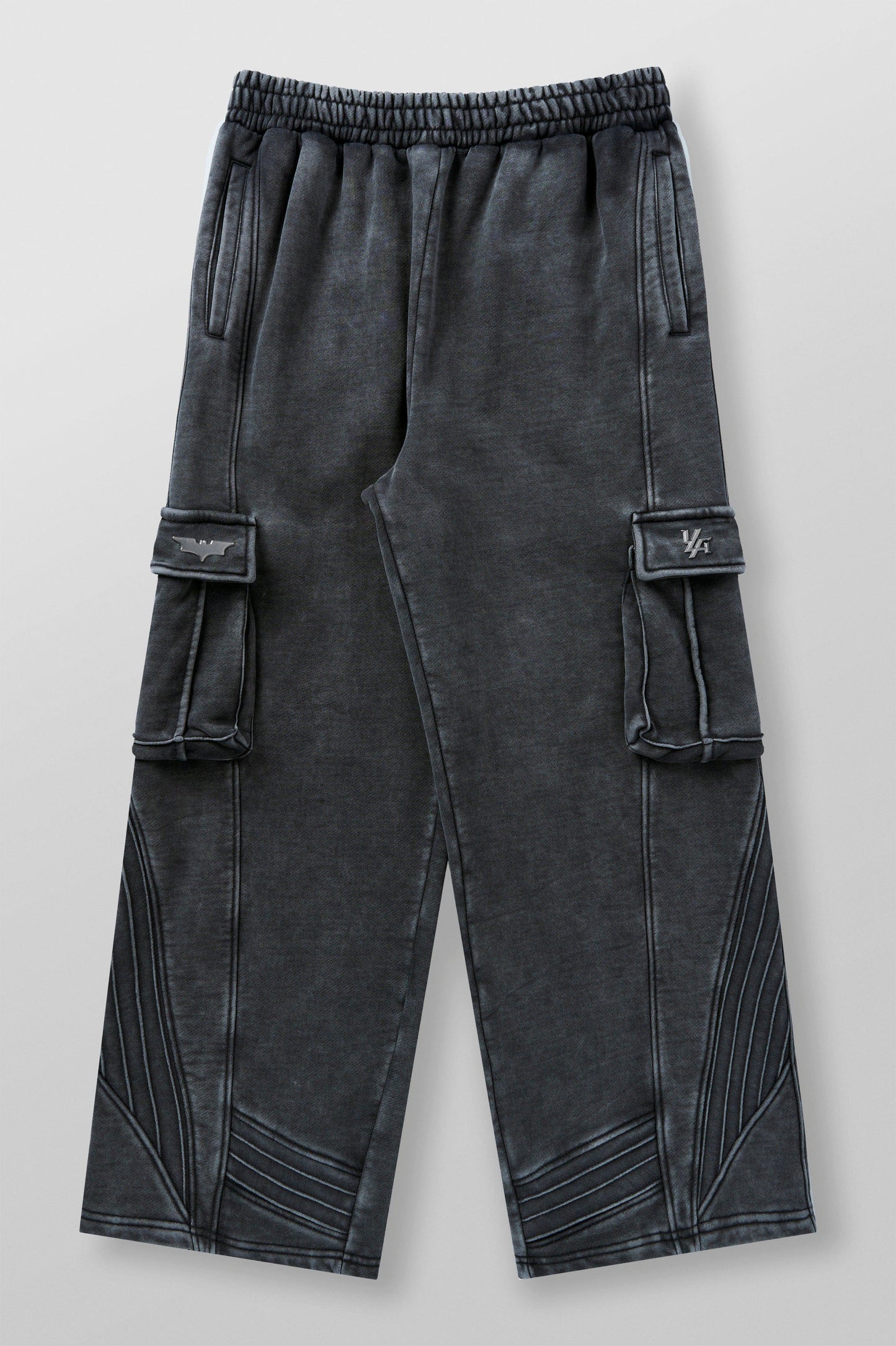 2131 - Batman Armored Sweats