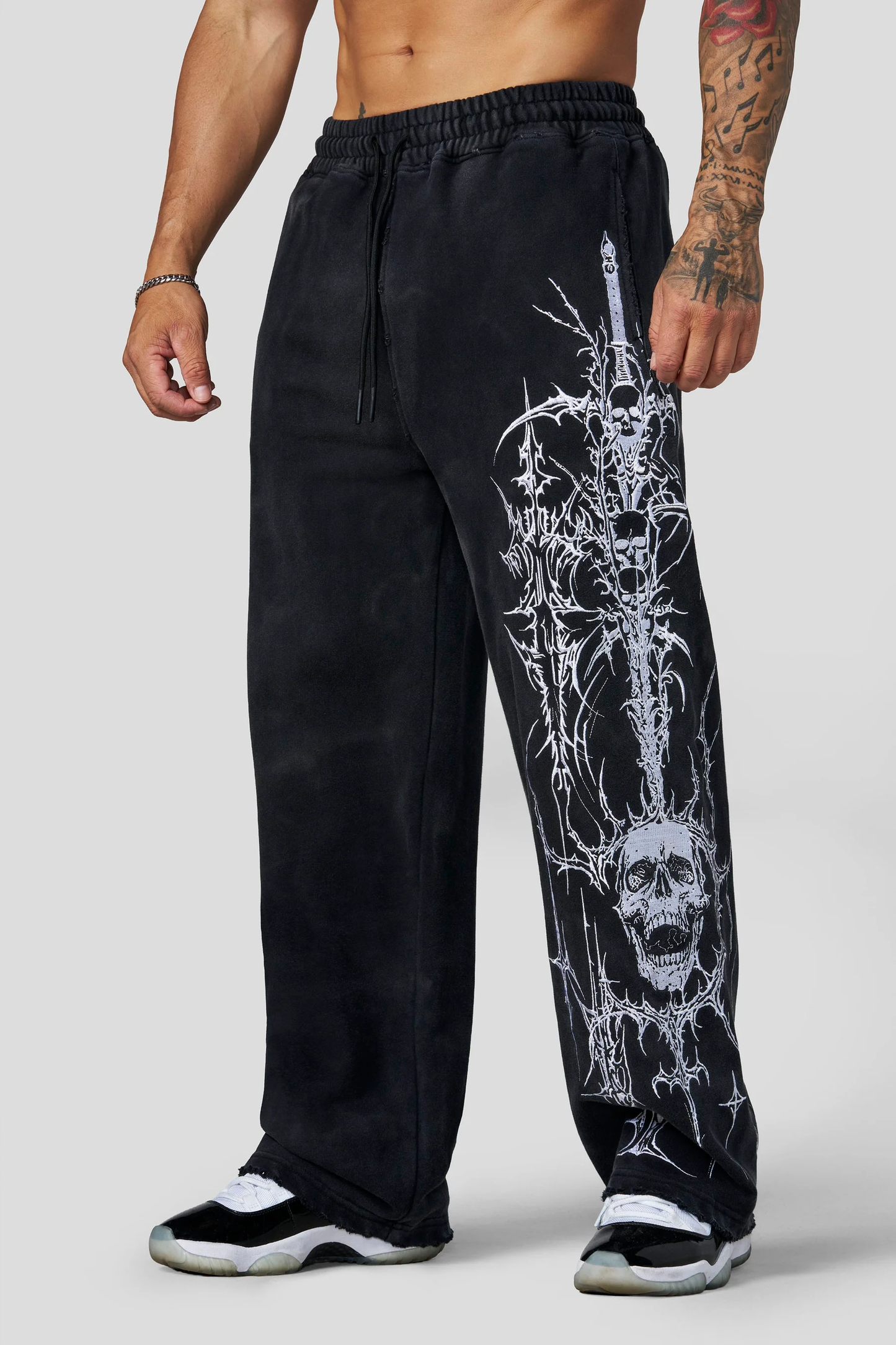 2122 - ETERNAL EMBROIDERED SWEATS