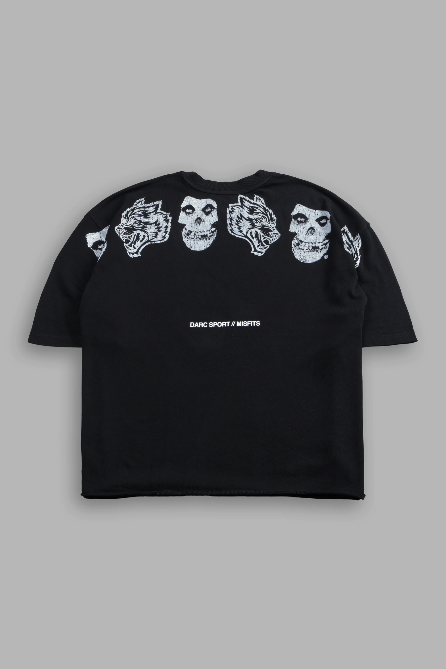 MISFITS PREMIUM OVERSIZED RAW HEM BOX CUT TEE IN BLACK