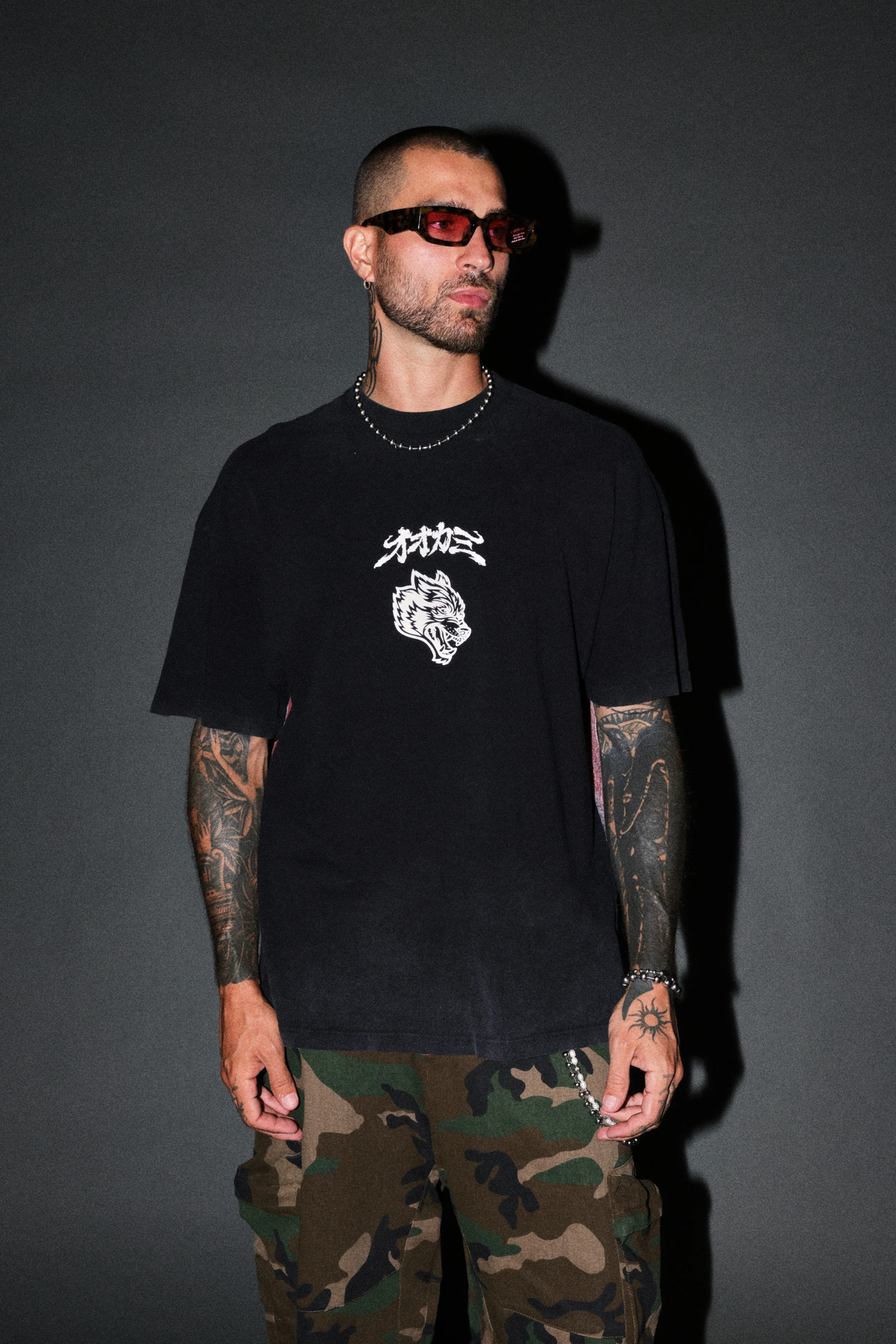 OUR CODE PREMIUM OVERSIZED TEE IN BLACK
