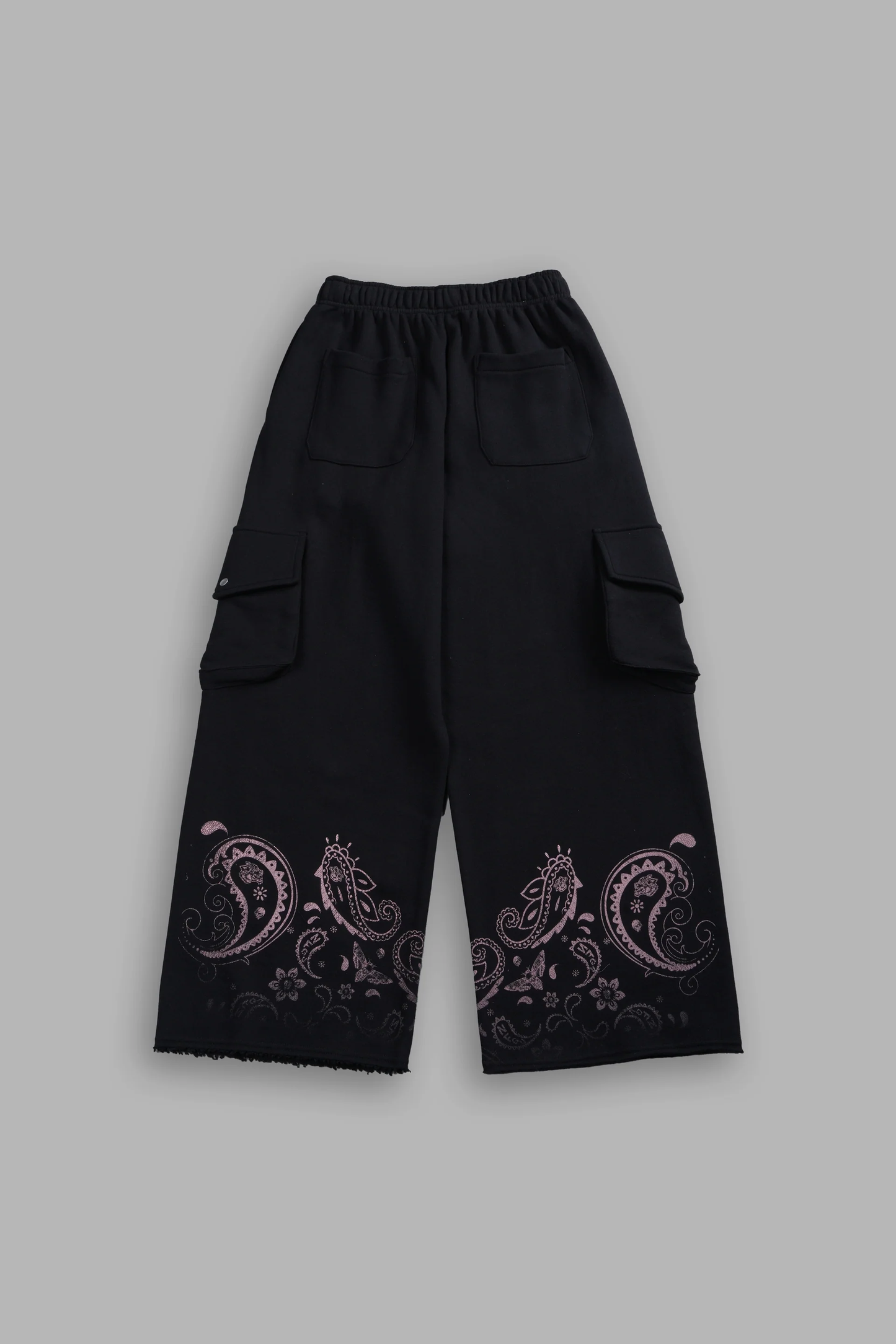 FADED PAISLEY DURST CARGO SWEATS IN BLACK