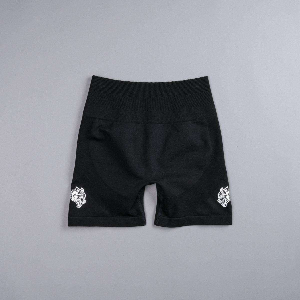 IYKYK EVERSON SEAMLESS "TRAINING" SHORTS IN BLACK